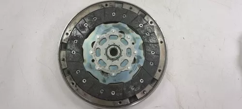  C672AE - B 1.2 12V 3CYL/ HN05 EB2ADTS/ MEERMASSA VLIEGWIEL/ VALEO (C672AE)