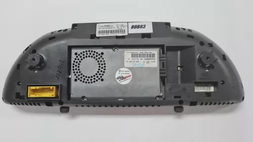  C616JH - MIDDEN BOVEN IN DASHBOARD/ NAVI IN MIDDEN/ 2 RONDE GROEN/ (C616JH)