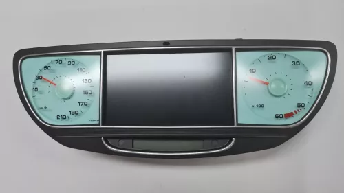  C616JH - MIDDEN BOVEN IN DASHBOARD/ NAVI IN MIDDEN/ 2 RONDE GROEN/ (C616JH)