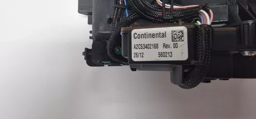  C240EQ - NAVIGATIE KLAPSCHERM/ CONTINENTAL VDO/ RNEG SYSTEEM/ (C240EQ)