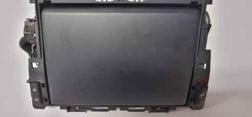  C240EQ - NAVIGATIE KLAPSCHERM/ CONTINENTAL VDO/ RNEG SYSTEEM/ (C240EQ)