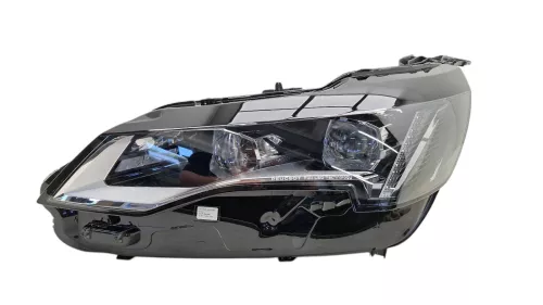 Linker koplamp 1675812480