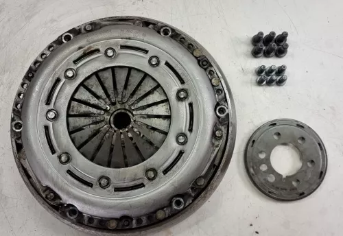 PSA / Stellantis B 1.2 12V HNZ HN01 EB2DT TURBO/ 81KW/ MEER MASSA/ (0000323965)