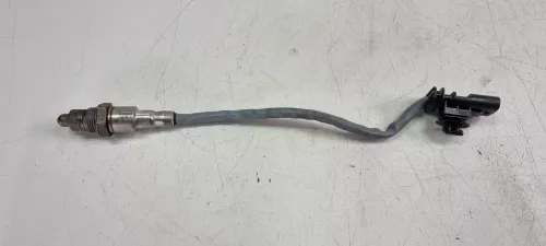 PSA / Stellantis BT 1.2 12V HN05 EB2ADTS/ TWEEDE ONDER IN KATALYSATOR/ BOSCH (0000324109)