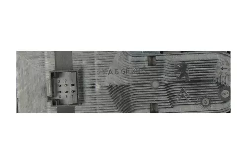 PSA / Stellantis LINKS VOOR/ ALLEEN RAMEN VOOR/ SPIEGELS NIET ELEKTRISCH (0000365289)