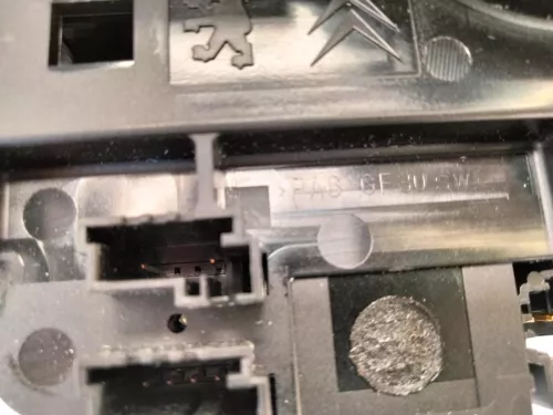 PSA / Stellantis COMEVO/ LINKS VERLICHTING + AUTO + DRUKKNOP VOOR VERLICHTING (0000374807)