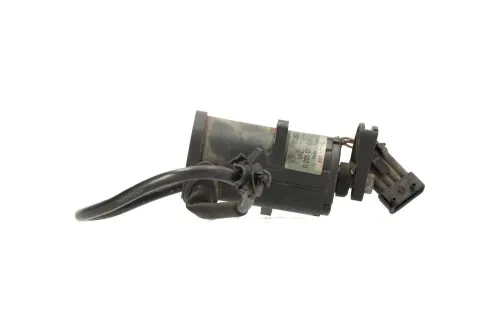DT 2.5 THY DK5ATE/ BOSCH 0205001015/ TEGEN SCHUTBORD ZIE. .